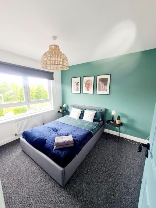 Spacious 5Bed House, Free Parking, No Party ! グラスゴー エクステリア 写真